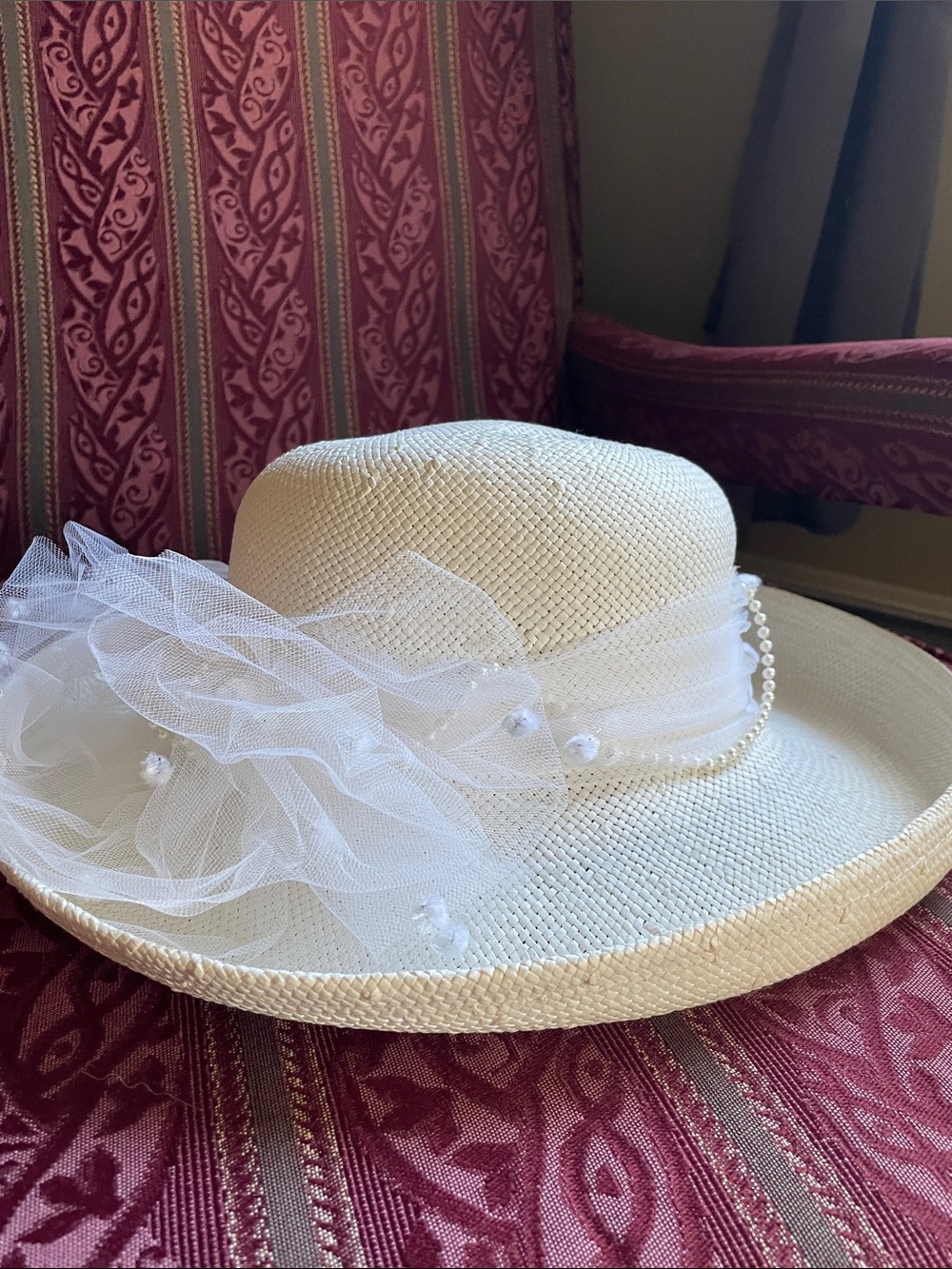 Ivory Women's Wide-Brim Straw Hat with Tulle Flower and Pearl Trim